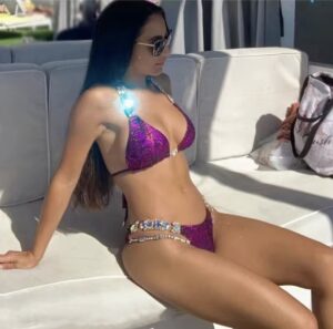 kumsal yılan derisi taşlı bikini